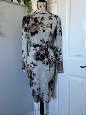 Suzy Shier Gray Floral Long Sleeve Belted Knit Dress
